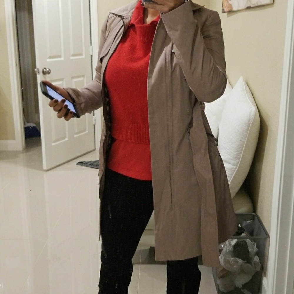 Jackets - Picture 4 of 4